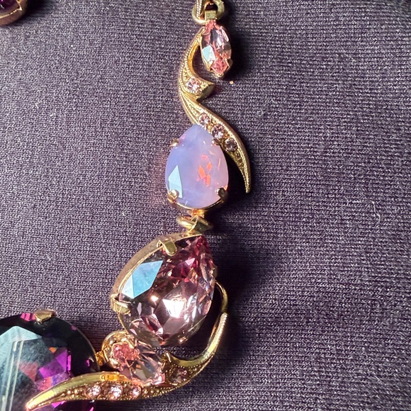 Luxurious Amethyst and Gold Necklace Set - Picture 14 of 16